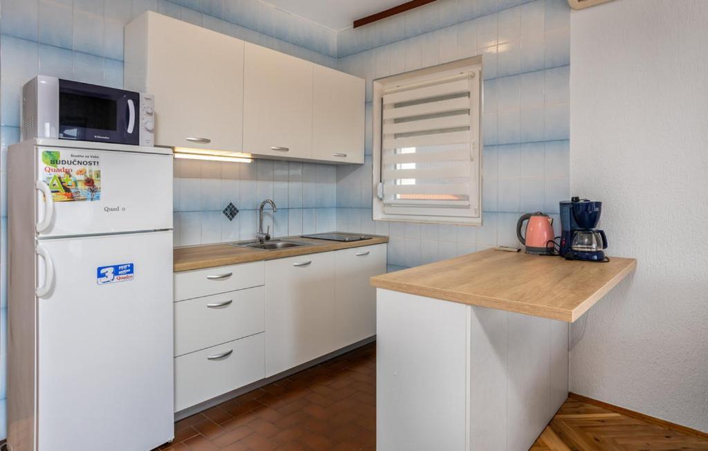 Apartments Drazen Цриквеница Экстерьер фото